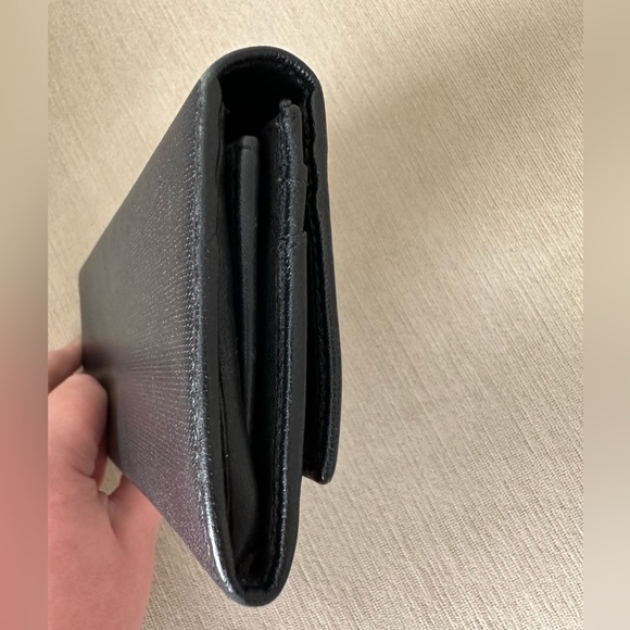 EUC Fendi Wallet - Picture 4 of 7